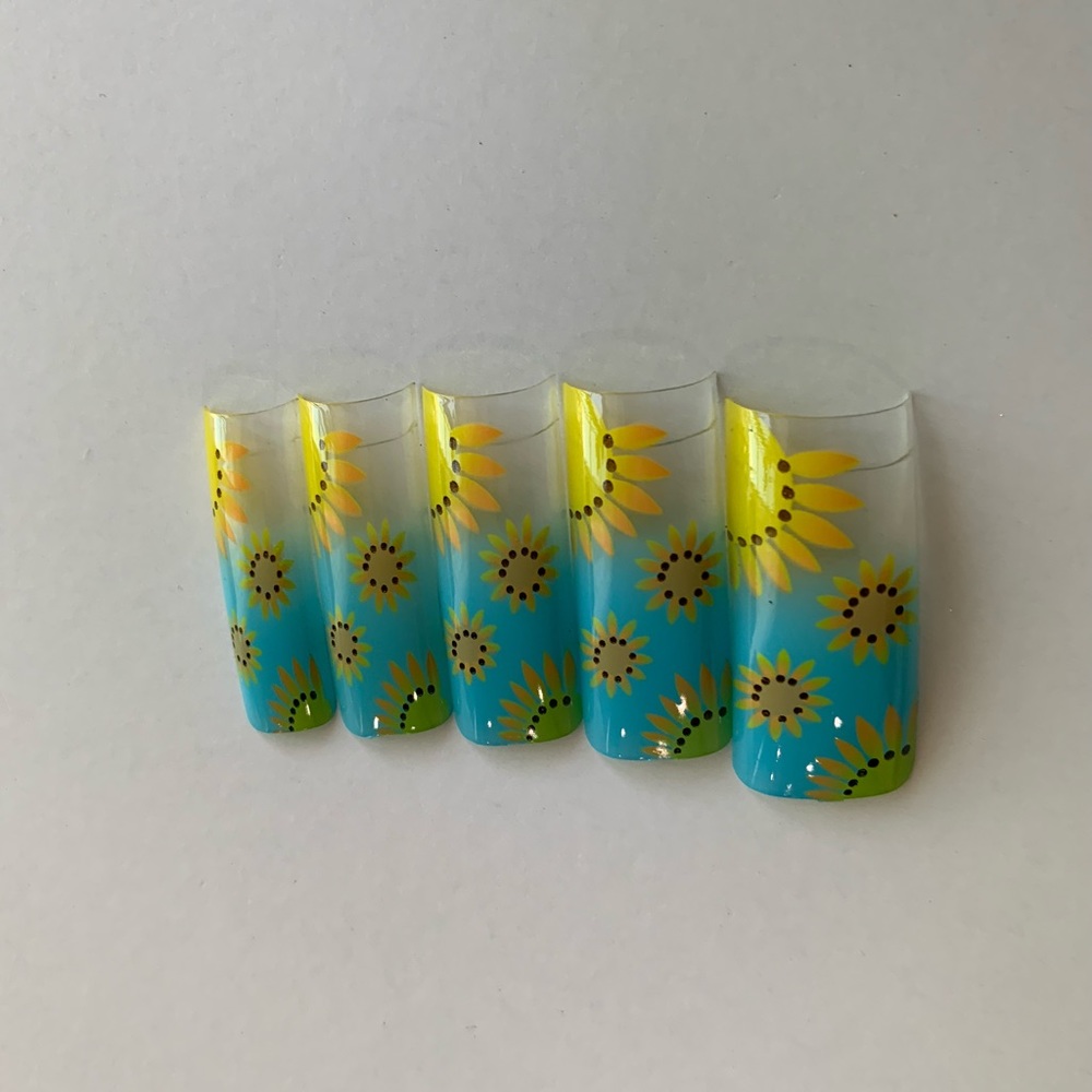 70pcs turquoise French Acrylic False Nail Art Tips - Picture 2 of 2